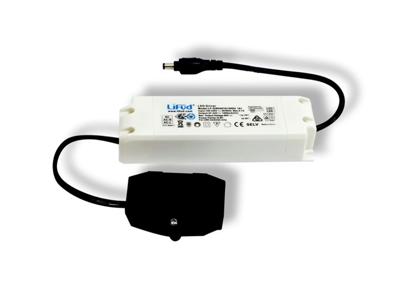 Fenestra Value Square MKII 3030 18-830-1530LM
