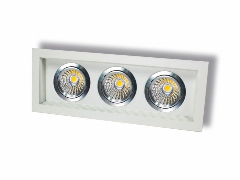 Cavita Triple 30-830-2400LM